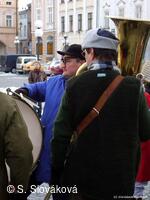 * Z DĚNÍ VE MĚSTĚ