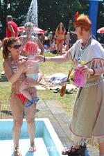 * Z DĚNÍ VE MĚSTĚ